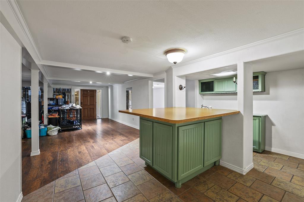 716 Westwood Drive Property Photo 33