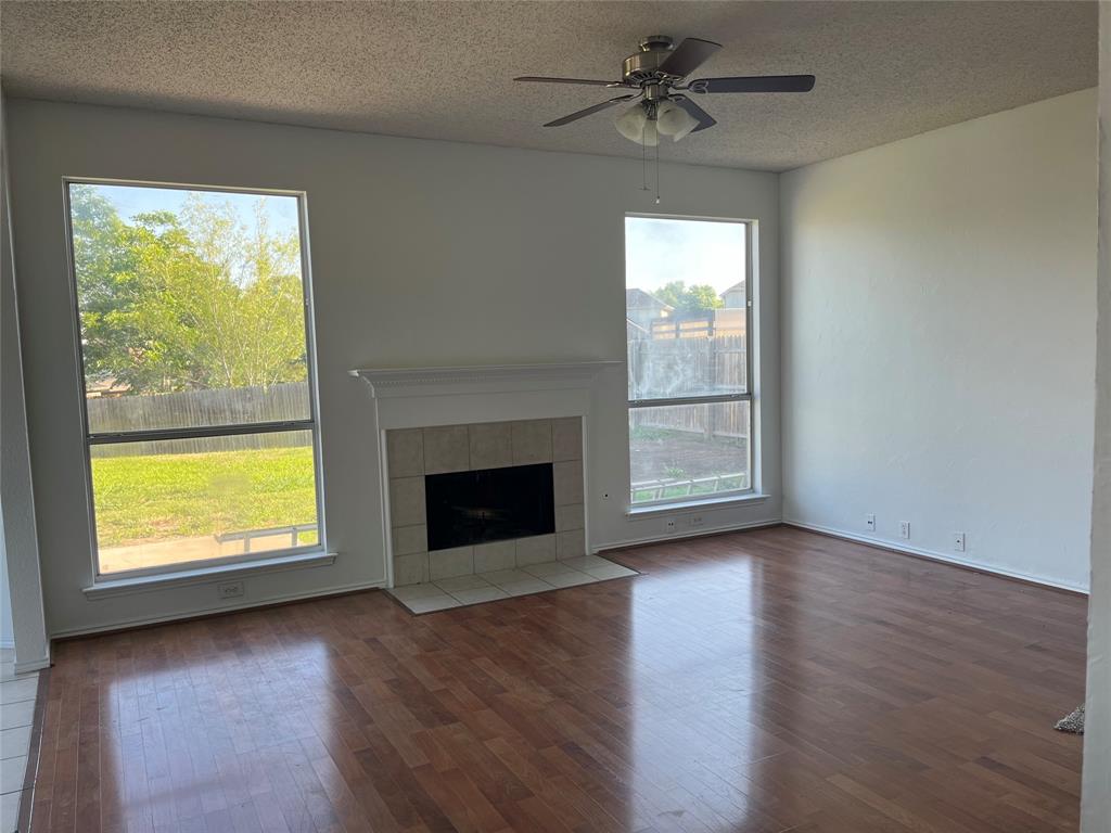 7929 Park Ridge Drive Property Photo 3