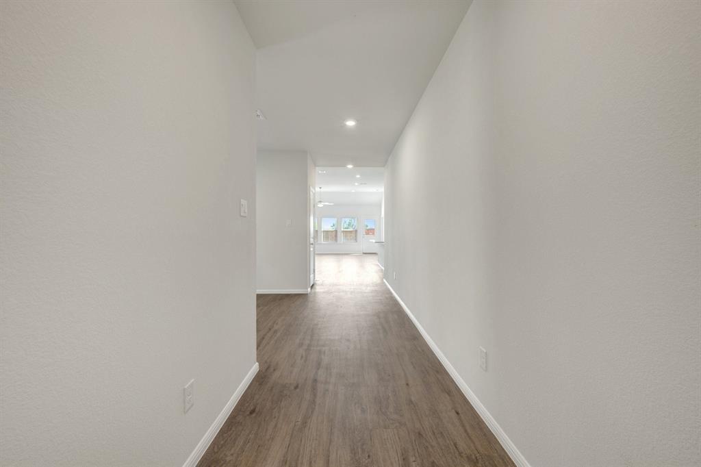 3220 Kingdom Drive Property Photo 6