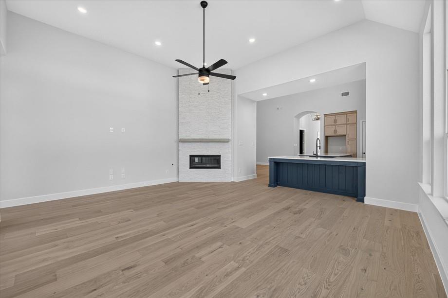 209 Barnwood Way Property Photo 8