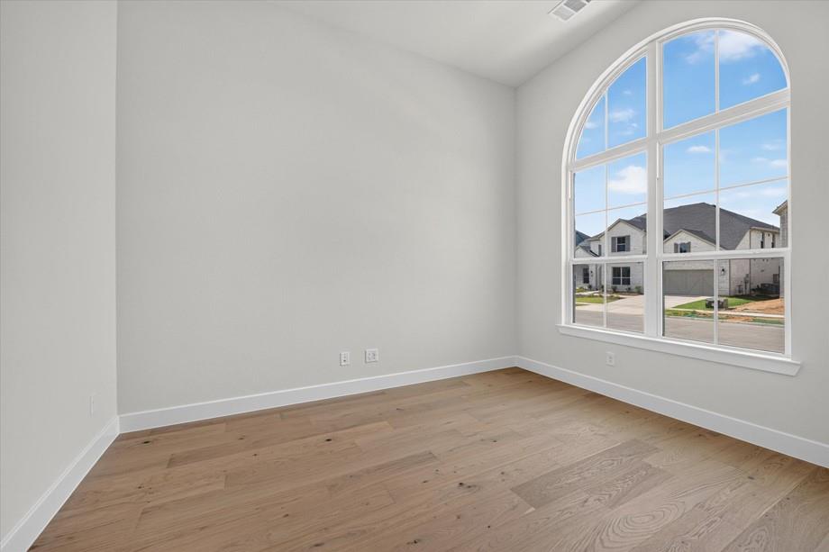 209 Barnwood Way Property Photo 16