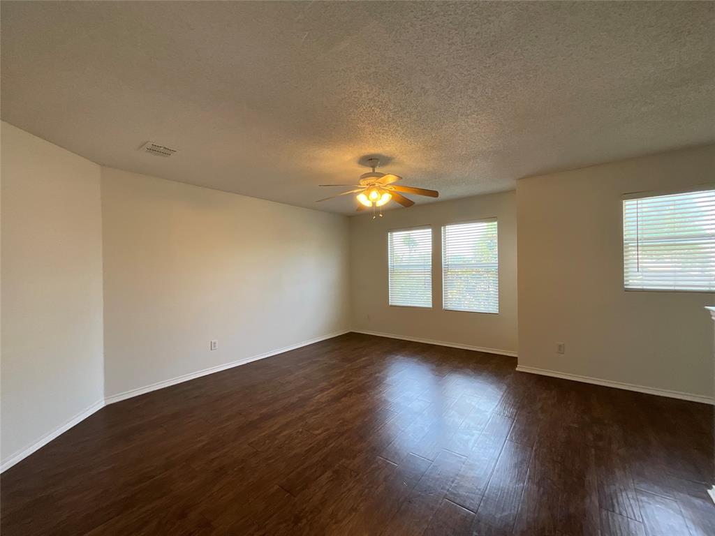 2233 Chestnut Drive Property Photo 10