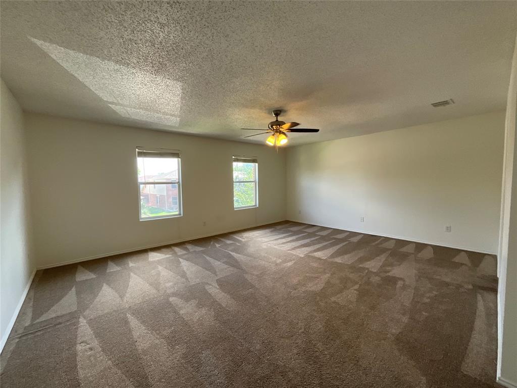 2233 Chestnut Drive Property Photo 11