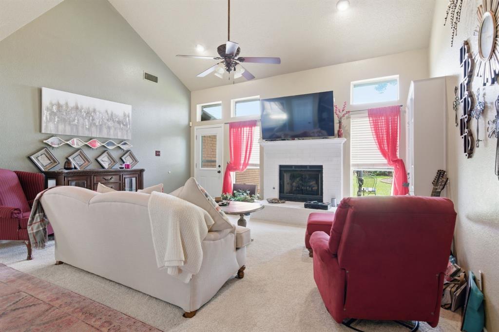 8461 Golf Club Circle Property Photo 11