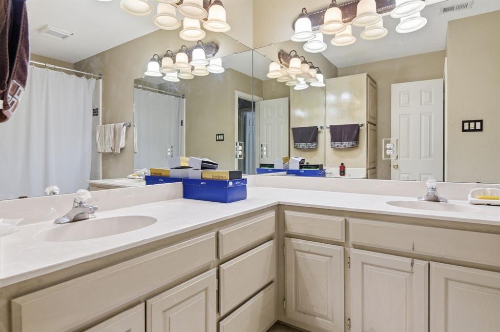 8461 Golf Club Circle Property Photo 22
