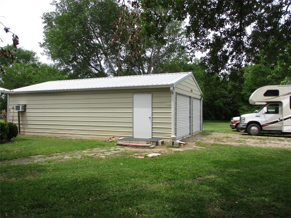 1026 County Road 1145 Property Photo 6