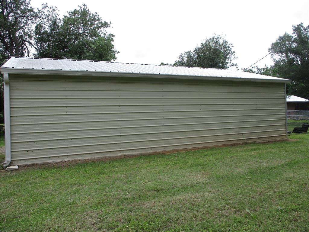 1026 County Road 1145 Property Photo 10