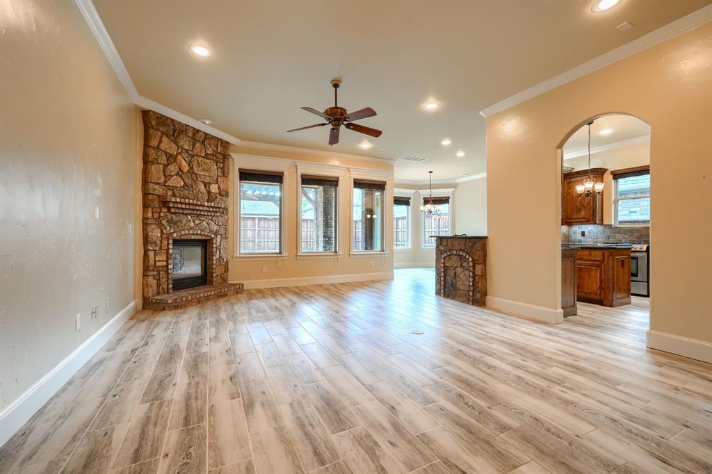 8009 Canyon Oak Drive Property Photo 11