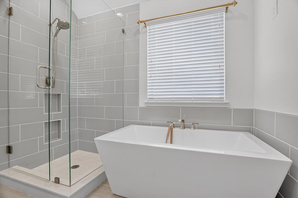 2341 Longspur Drive Property Photo 15