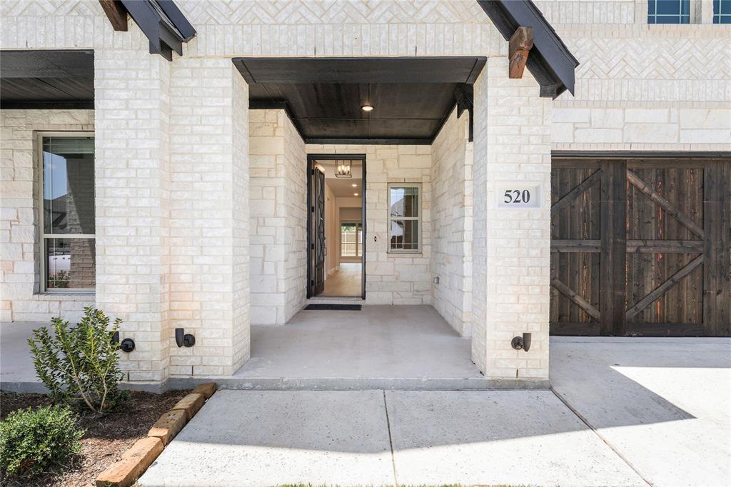 520 Sanctuary Drive Property Photo 4