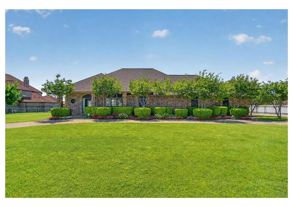 1408 W Cleburne Road