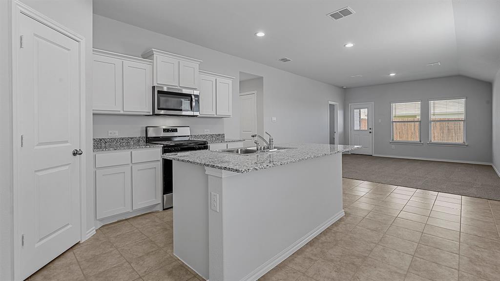 158 Davis Lane Property Photo 3