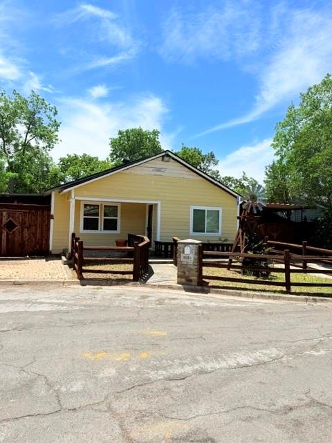 3028 Carnation Avenue Property Photo 1