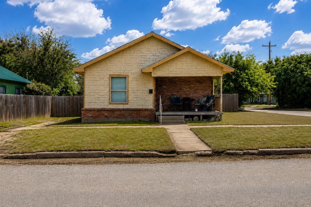 309 W 10th Street