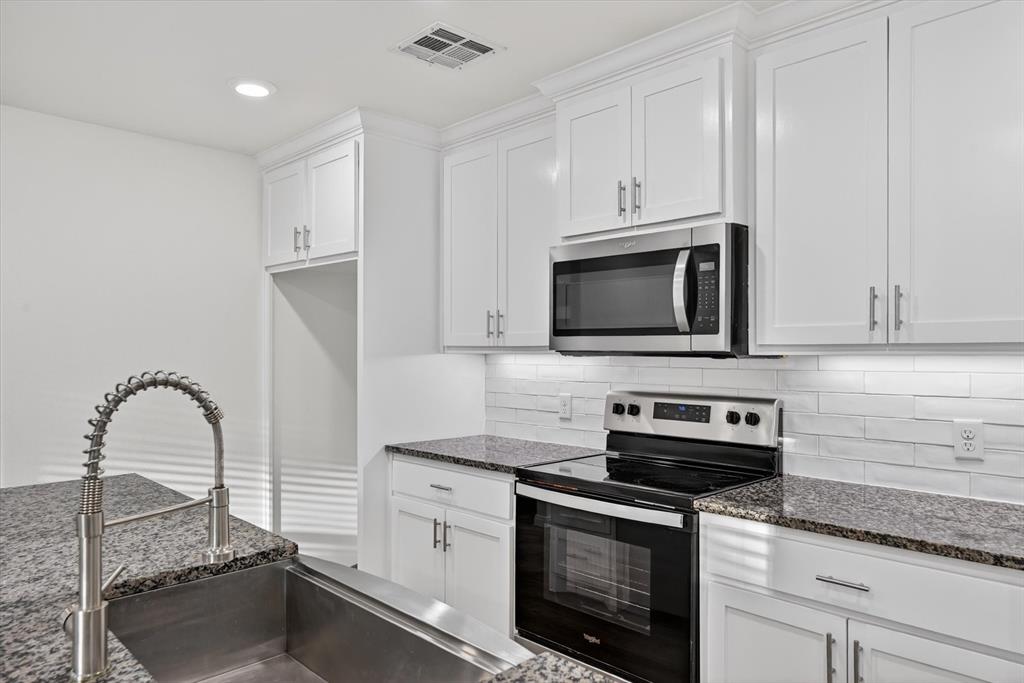 422 E Shepherd Street Property Photo 10