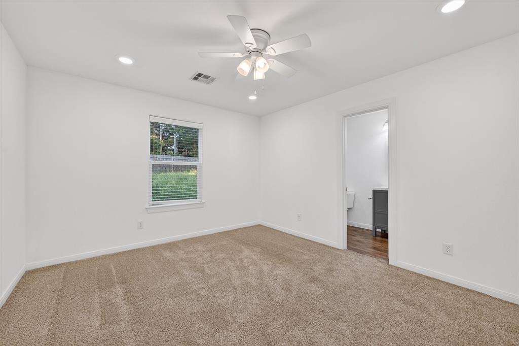 422 E Shepherd Street Property Photo 13