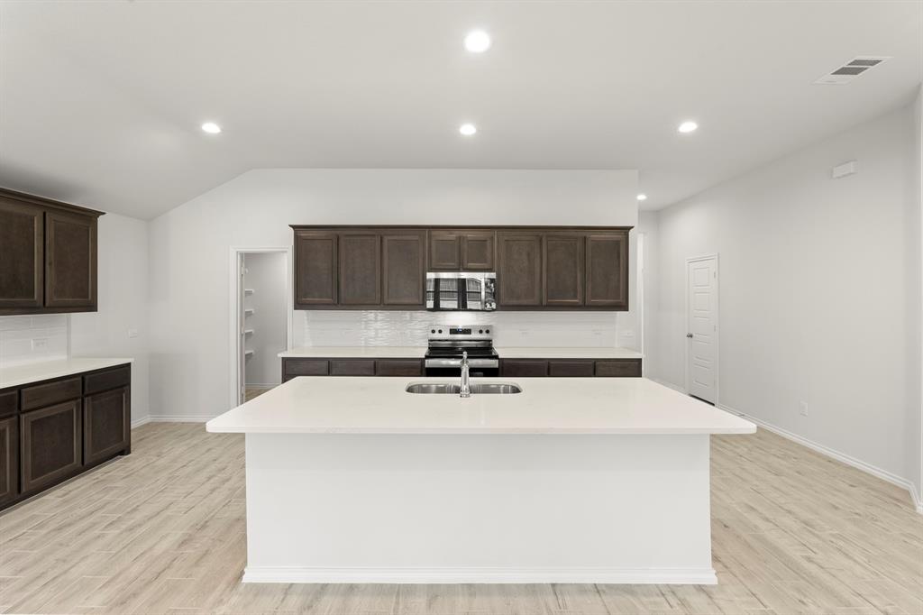 3274 Ribisl Lane Property Photo 3