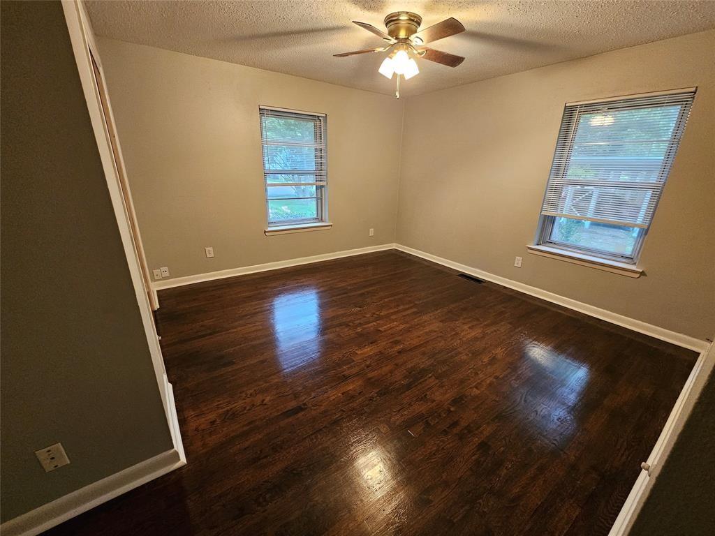 804 Cedar Street Property Photo 4