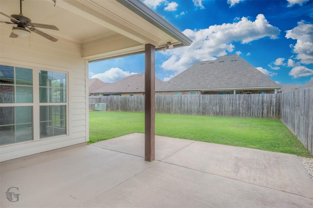 605 Canoe Trail Property Photo 3