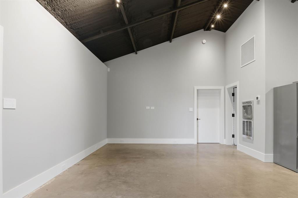 1300 Strader Road Property Photo 21