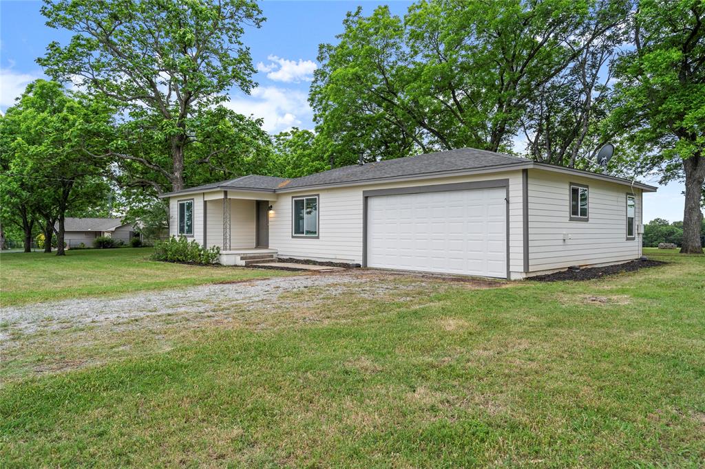 341 Reast Road Property Photo 4