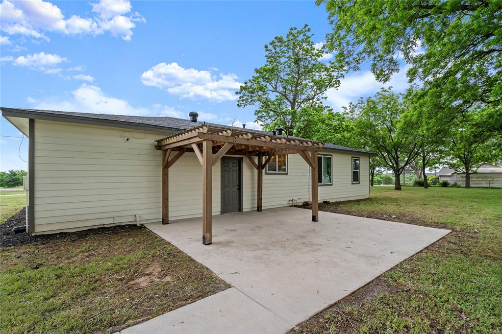 341 Reast Road Property Photo 27