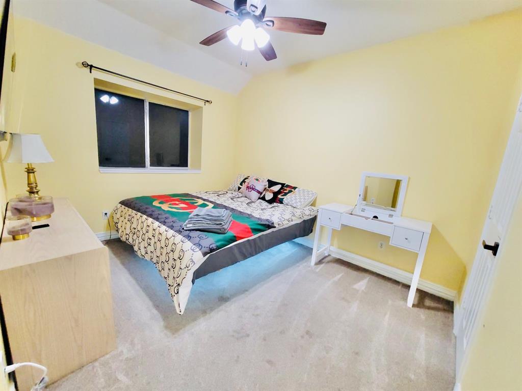 511 Lakeside Drive Property Photo 27