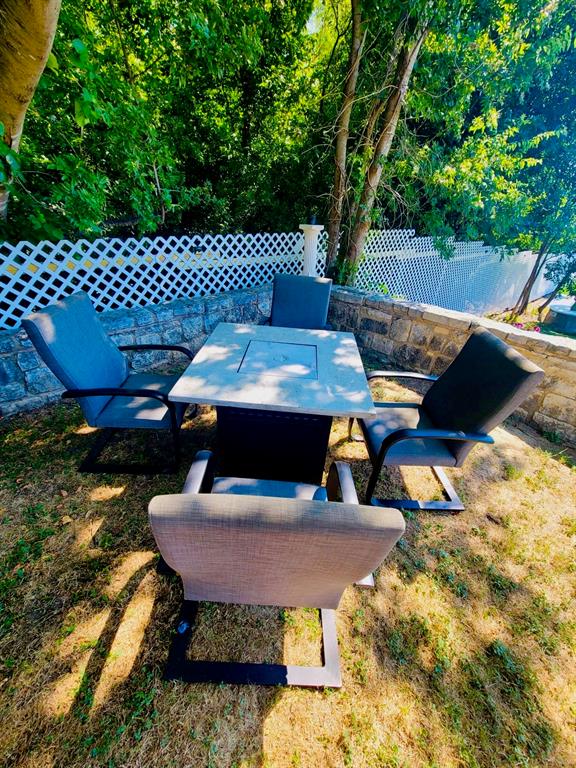 511 Lakeside Drive Property Photo 29