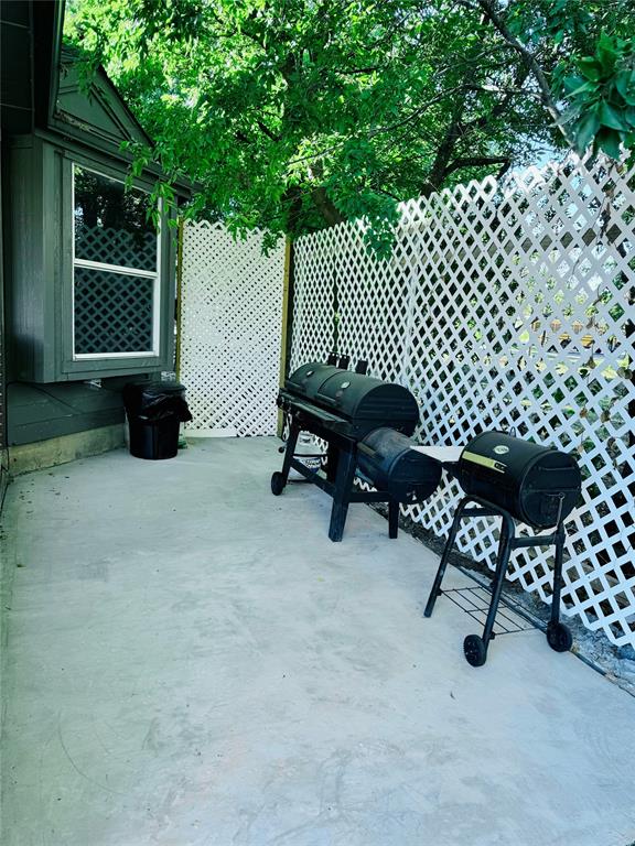 511 Lakeside Drive Property Photo 33