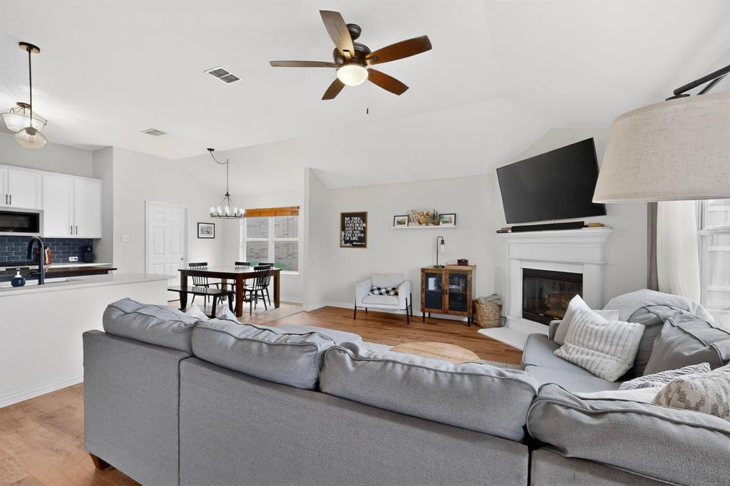 7716 Val Verde Drive Property Photo 7