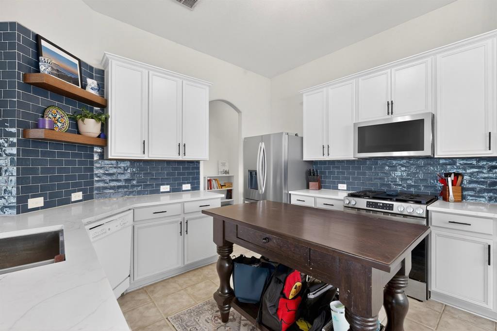 7716 Val Verde Drive Property Photo 14