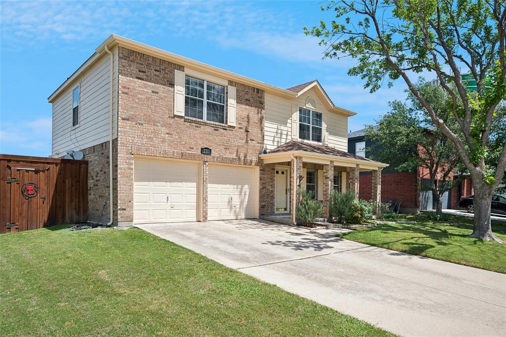 2313 Tisbury Way Property Photo 1
