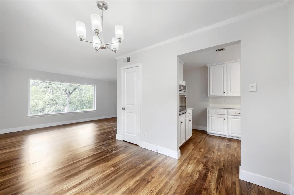 11016 Lippitt Avenue Property Photo 8