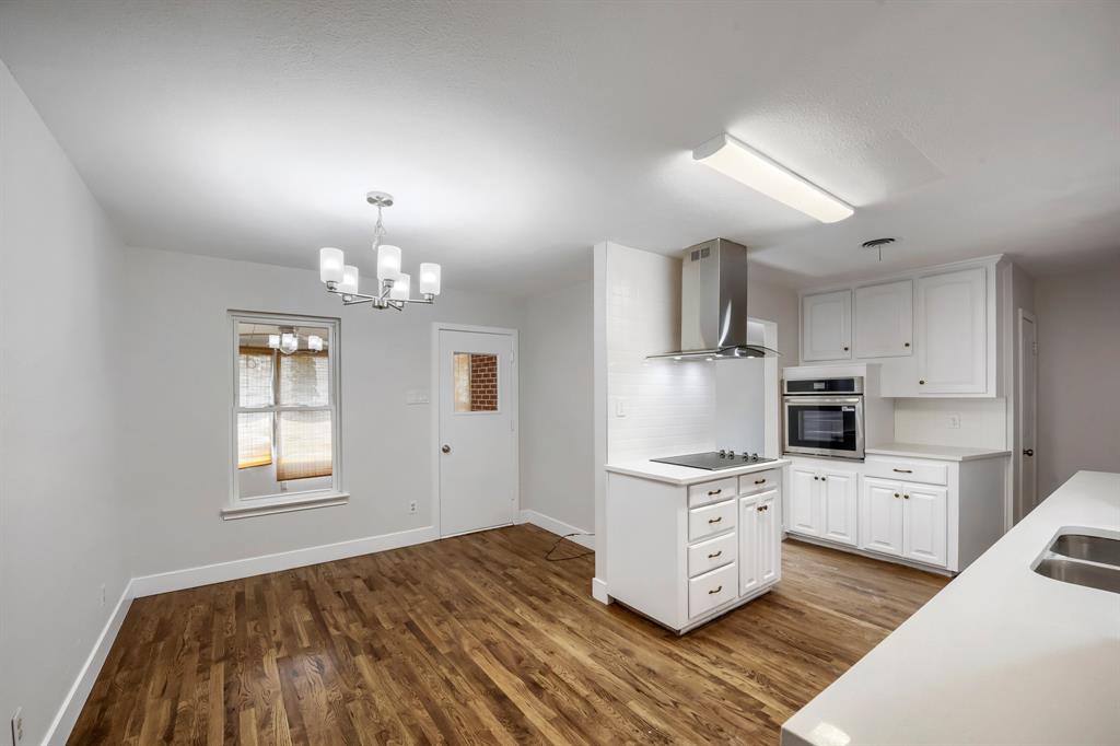 11016 Lippitt Avenue Property Photo 9