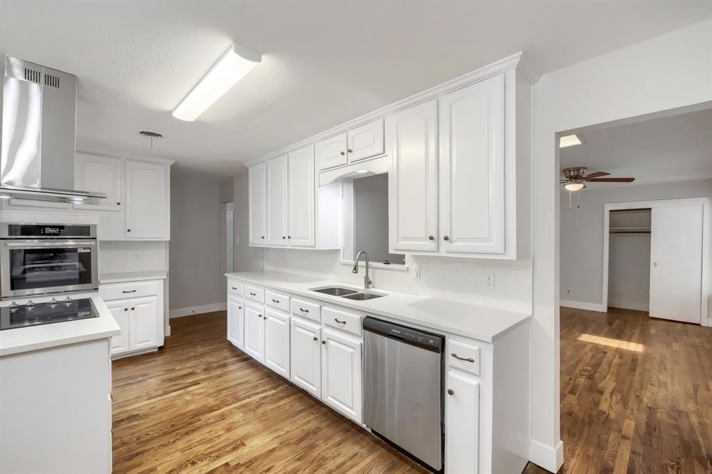 11016 Lippitt Avenue Property Photo 14