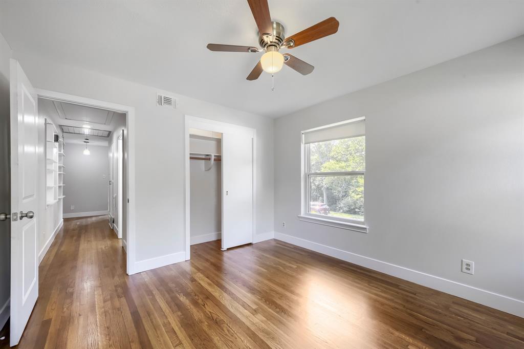 11016 Lippitt Avenue Property Photo 17