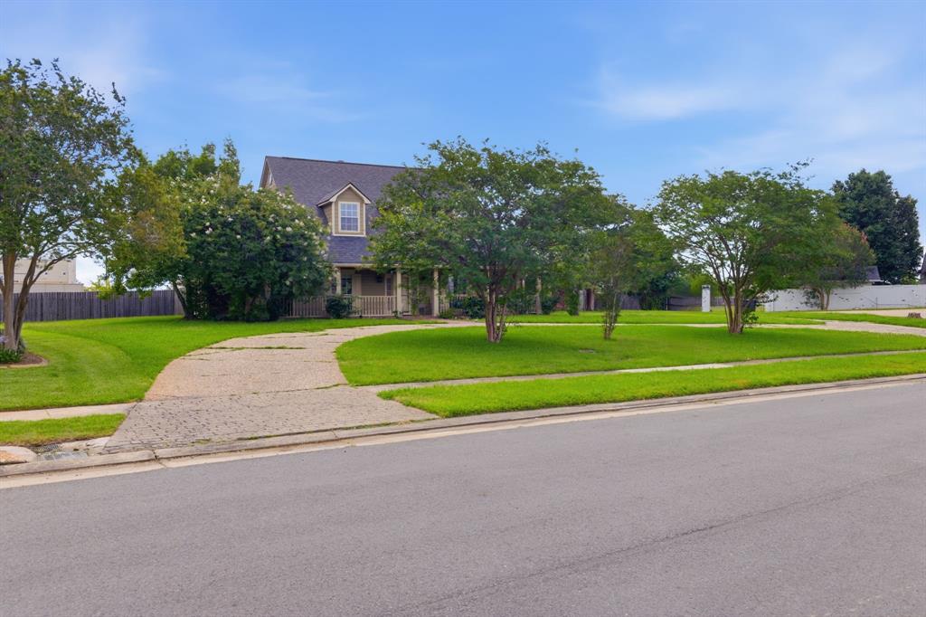 30 Fairmont Circle Property Photo 2