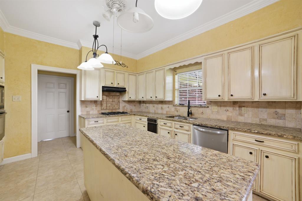 30 Fairmont Circle Property Photo 13