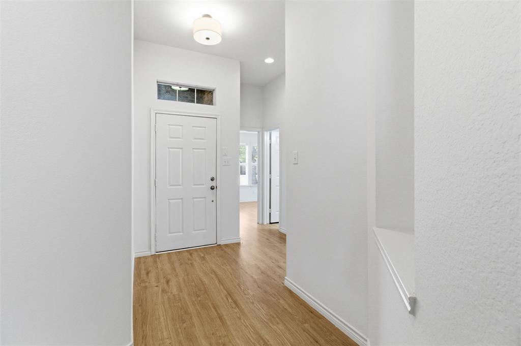 924 Bowie Drive Property Photo 3