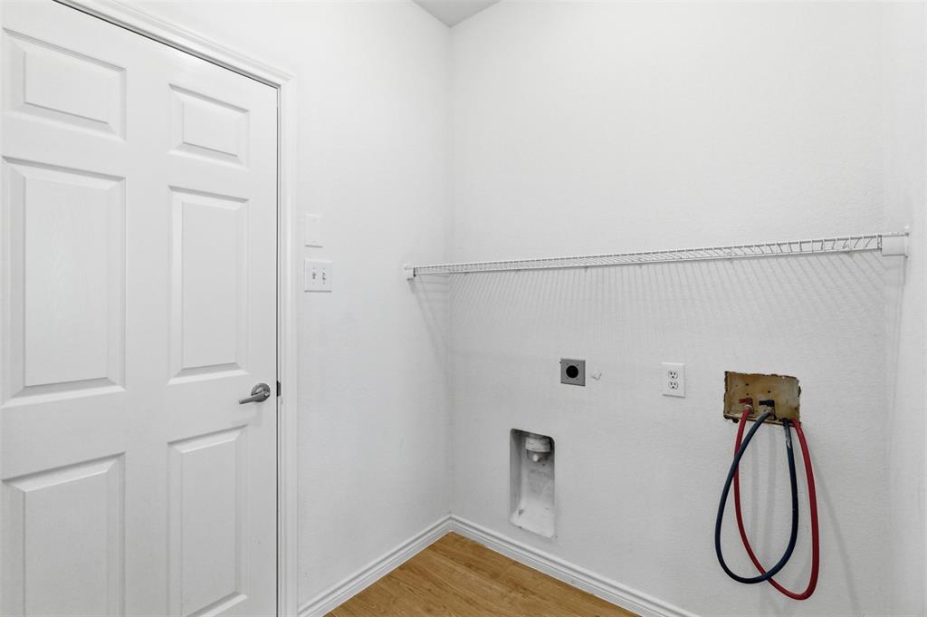 924 Bowie Drive Property Photo 27
