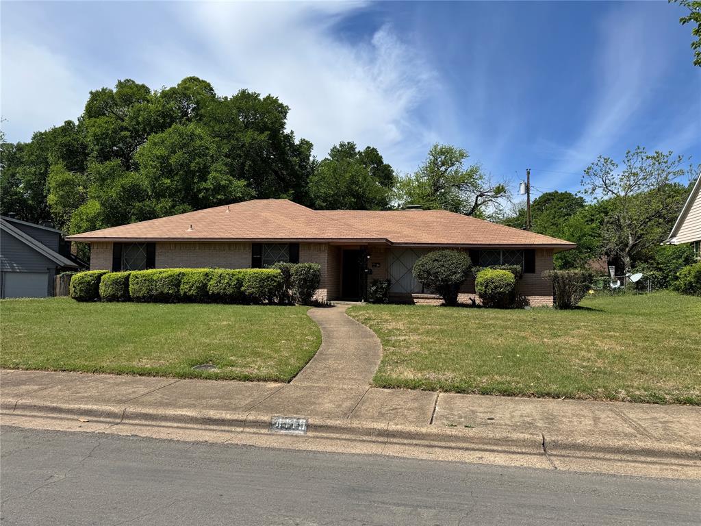 4115 Shoreline Drive Property Photo 1