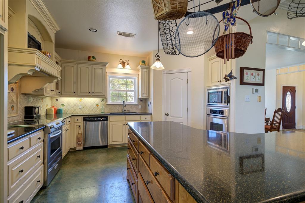 1211 W Fm 922 Property Photo 6