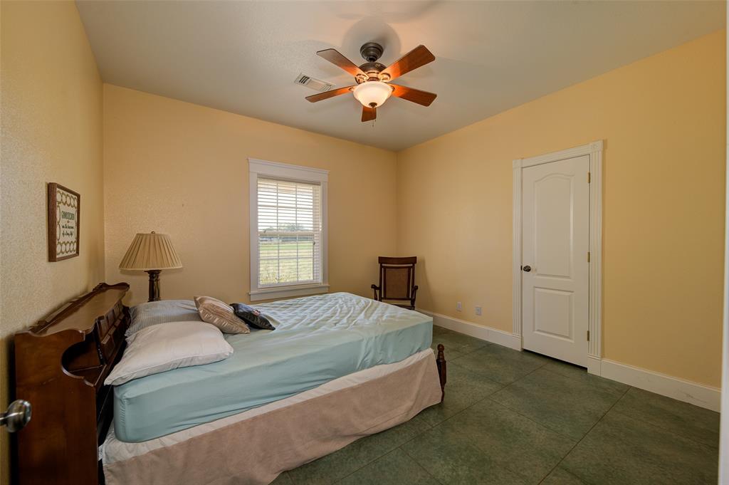 1211 W Fm 922 Property Photo 18