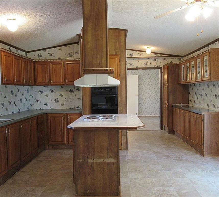 17470 Private Road 4016 Property Photo 10