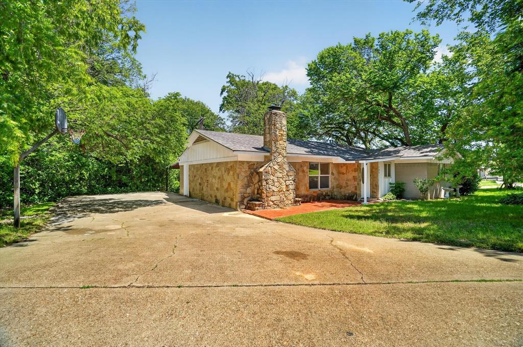 102 Live Oak Lane Property Photo 1