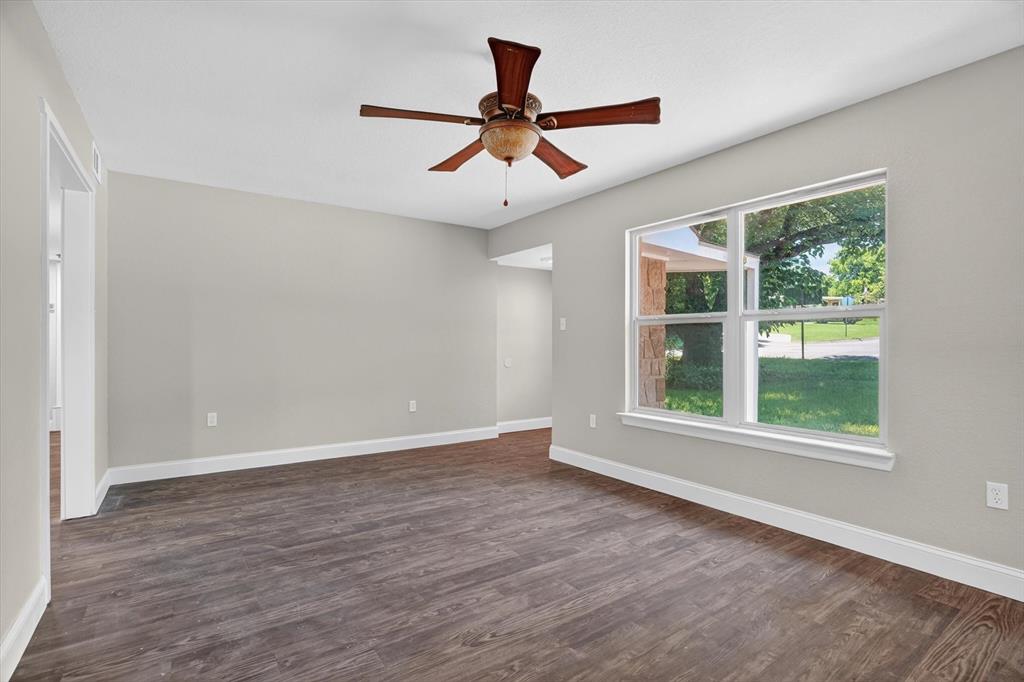 102 Live Oak Lane Property Photo 6
