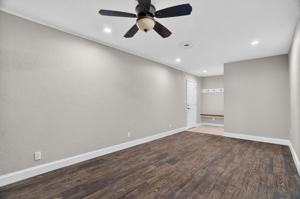 102 Live Oak Lane Property Photo 7