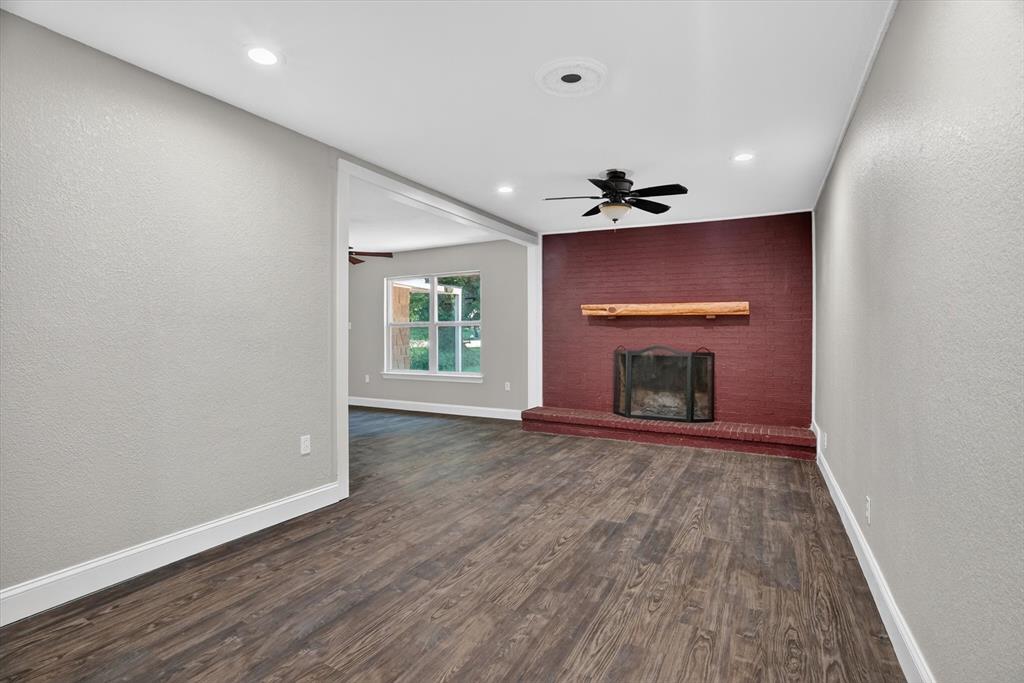 102 Live Oak Lane Property Photo 9