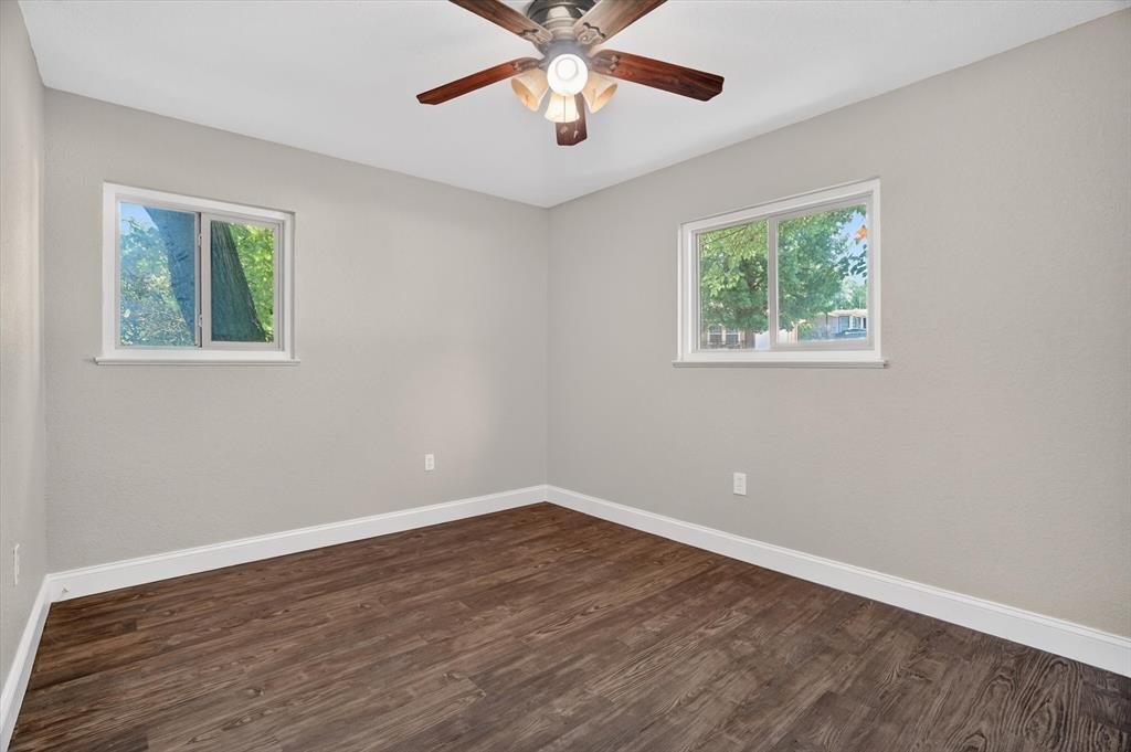 102 Live Oak Lane Property Photo 16