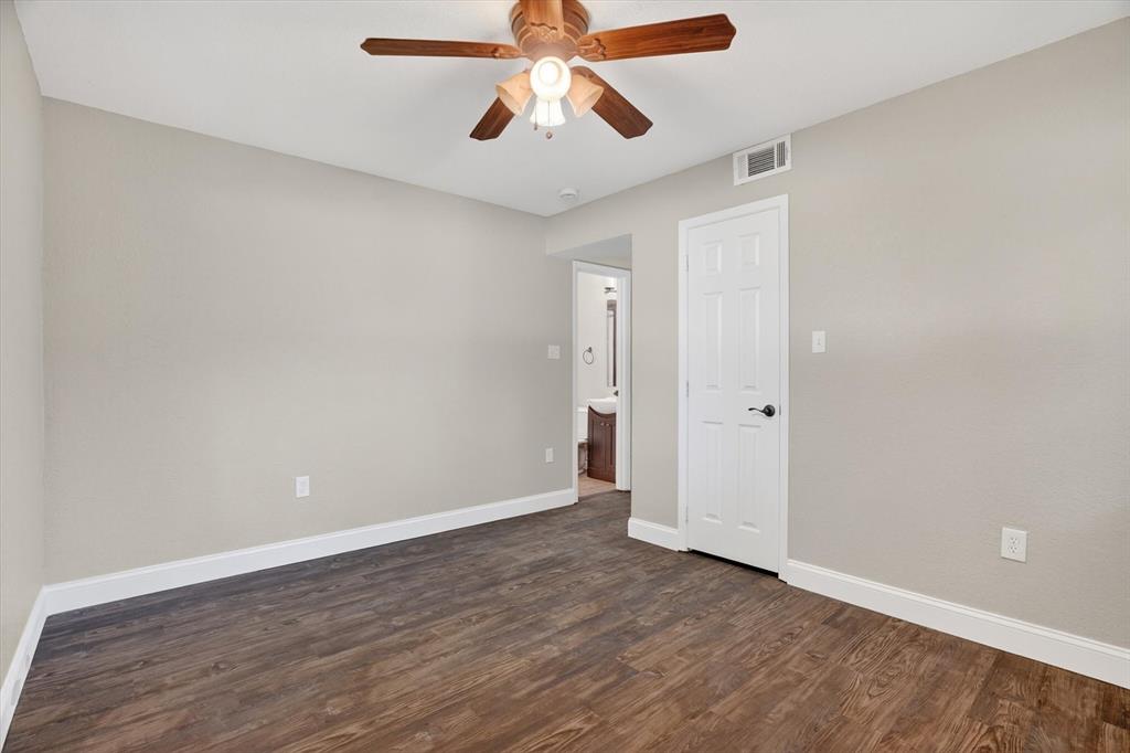 102 Live Oak Lane Property Photo 17
